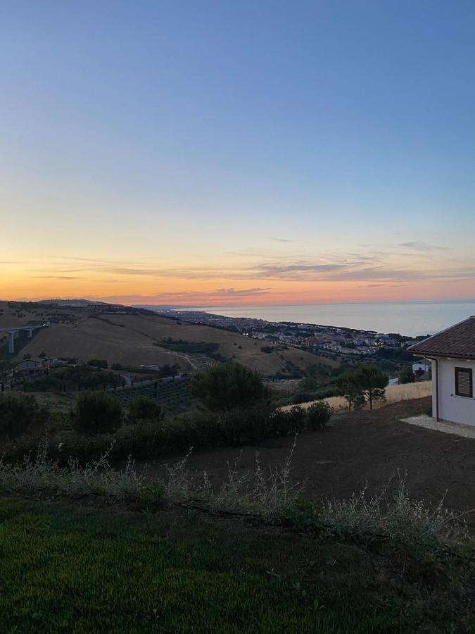 Casale Adriatico B&B Пинето Экстерьер фото