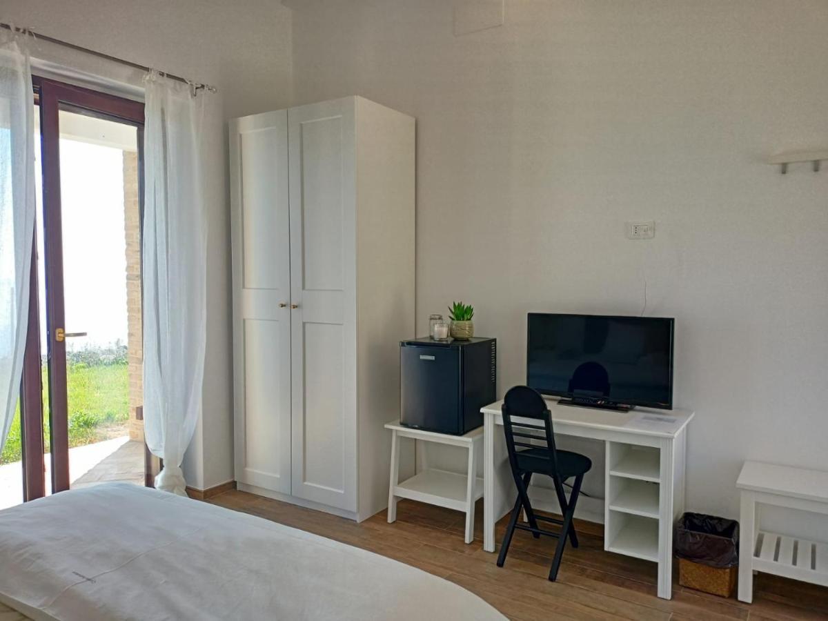 Casale Adriatico B&B Пинето Экстерьер фото