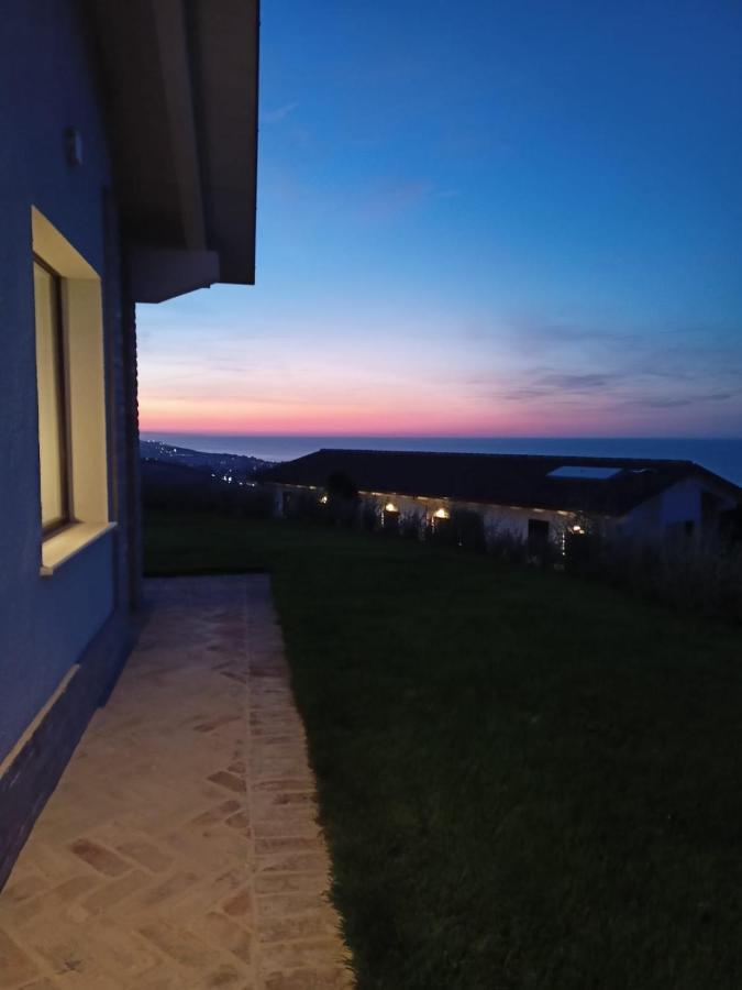 Casale Adriatico B&B Пинето Экстерьер фото